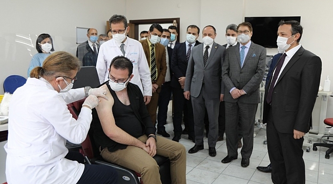 Afganistan Tarım, Sulama ve Hayvancılık Bakanı ERÜ Rektörü Çalış'ı ziyaret Etti