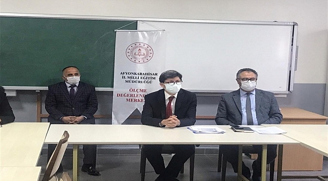 Afyonkarahisar'da liselere giriş sınavı hazırlık süreçleri değerlendirme toplantısı