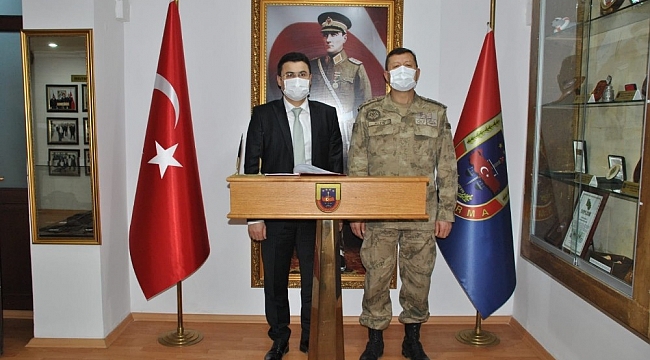 Ağır Ceza Mahkemesi Başkanı Taştan, JAKEM Komutanı Altın'ı ziyaret etti