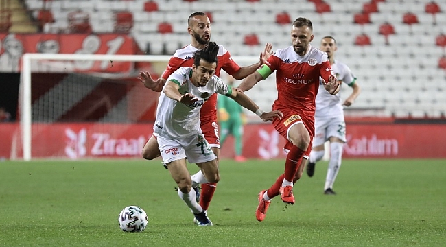 Alanyaspor yarı finalde kupaya veda etti