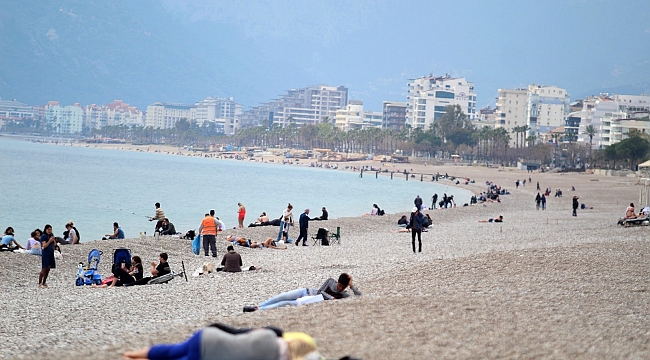 Antalya İl Umumi Hıfzıssıhha Kurulu'ndan Korona virüs tedbirlerine 'kırmızı' güncelleme