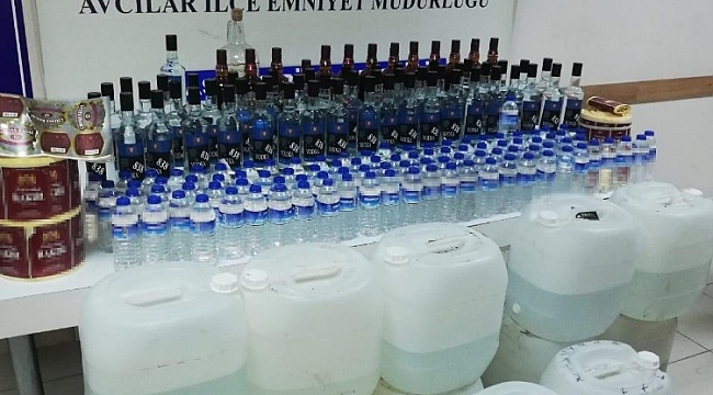 Avcılar'da otomobil garajında kaçak 257 litre etil alkol ele geçirildi