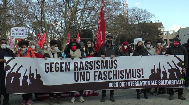 Avusturya'da ırkçılık karşıtı protesto