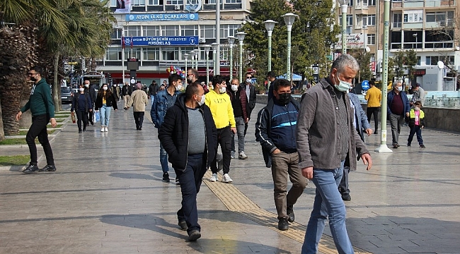 Aydın normalleşti, esnafın yüzü güldü