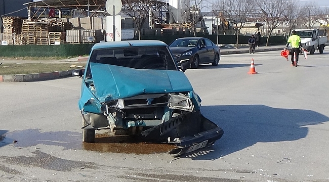 Aynı kavşakta yine kaza: 1 yaralı