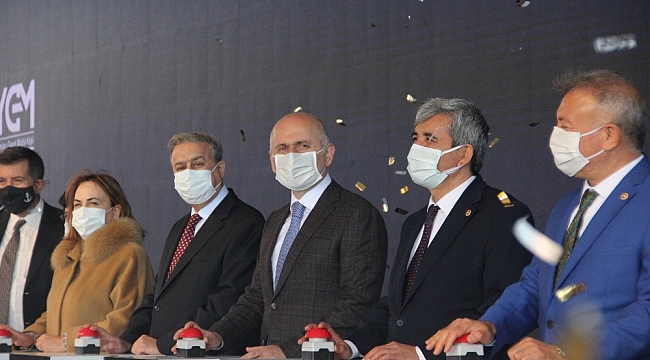 Bakan Karaismailoğlu, Mersin Limanı Genişleme Projesinin temelini attı