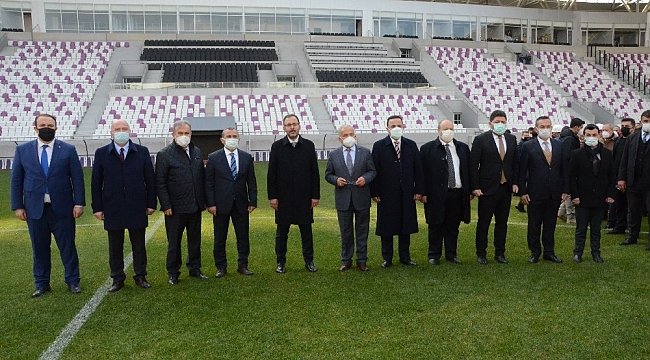 Bakan Kasapoğlu: "Amacımız, dünya ve olimpiyat şampiyonları yetiştirmek"