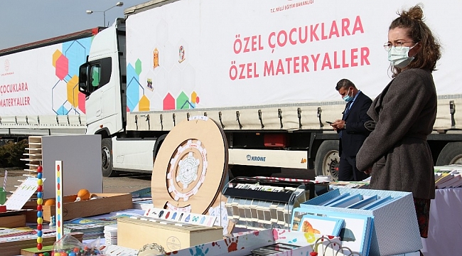 Bakan Selçuk: "2021 yılında üretimi tamamlanan bin 500 materyal seti bin 500 okulumuza gönderilecek"