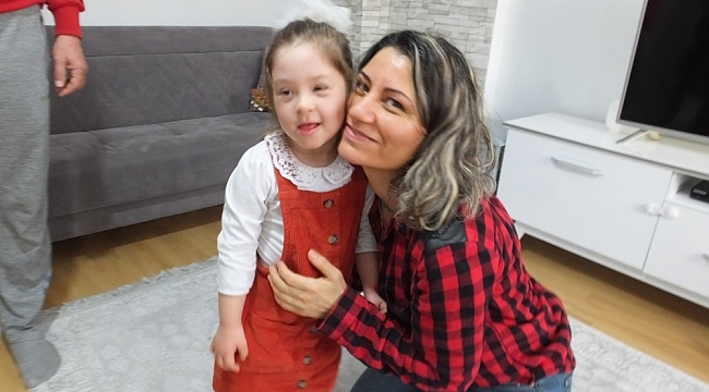 Balıkesir'de Öğretmen karı koca Down sendromlu kızlarını konuşturmayı başardı