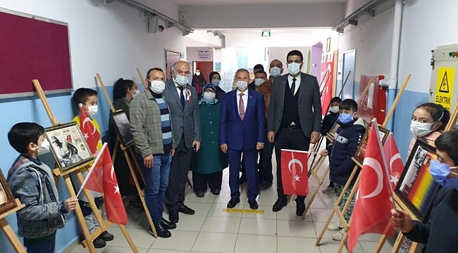 Barbaros Şehit Mehmet Savunmaz Ortaokulundan Çanakkale fotoğrafları sergisi
