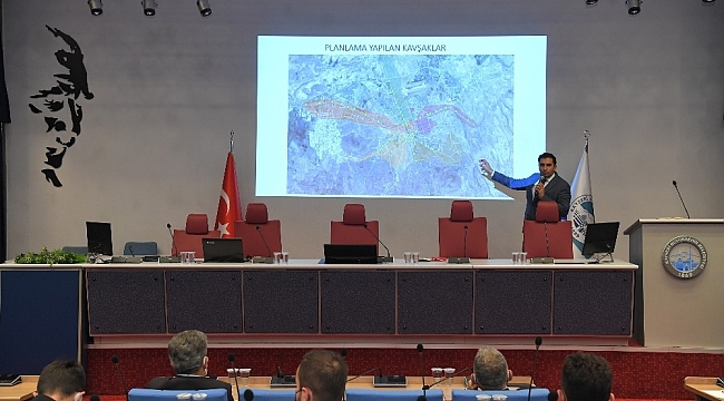 Başkan Büyükkılıç'a 'akıllı şehir' sunumu