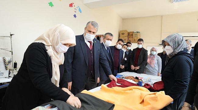 Başkan Çerçi kursiyerlerle buluştu