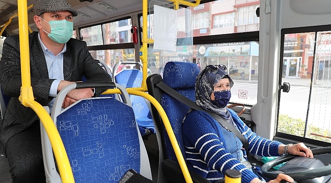 Başkan Ercengiz ilk ve tek kadın halk otobüsü şoförü ile seyahat etti.