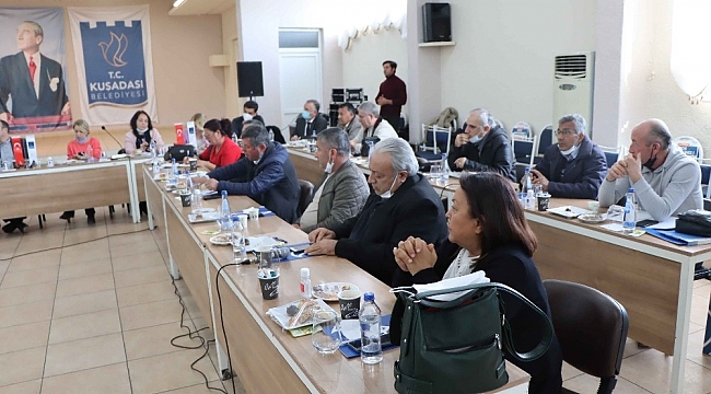 Başkan Ömer Günel muhtarlarla buluştu, sorunlarını dinledi
