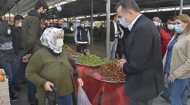 Başkan Özyiğit, mahallelerde vatandaşların taleplerini dinliyor