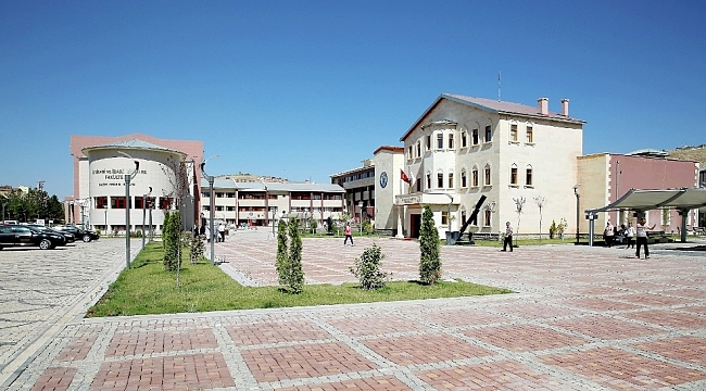 Bayburt Üniversitesi için rektör adaylığı başvuruları alınmaya başlandı