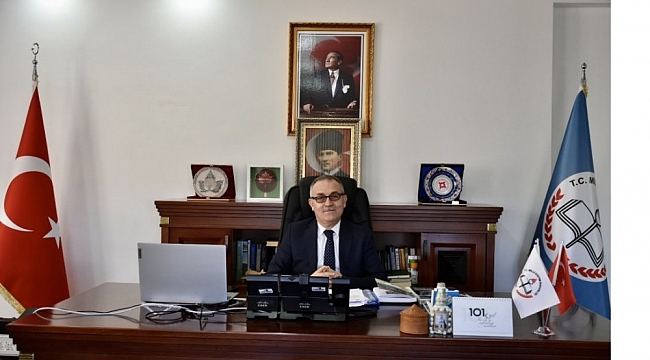 Bilecik İl Milli Eğitim Müdürü Akyol: "Öğretmenlerin de yer aldığı meslek gruplarının töhmet altında bırakılmasını kınıyoruz"