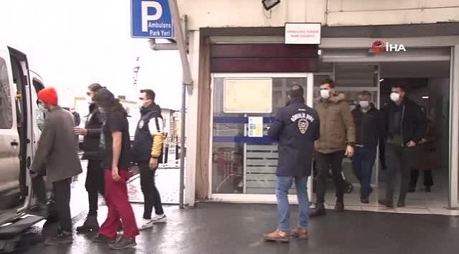 Boğaziçi Üniversitesi'nde Kâbe fotoğrafını yere serilmesi davası başlıyor
