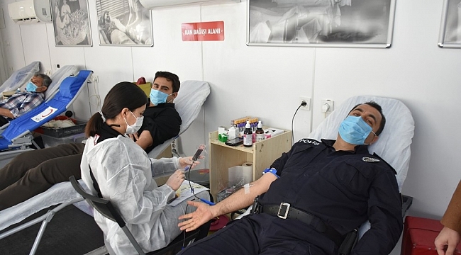 Buharkent'te kan bağışı rekoru kırıldı