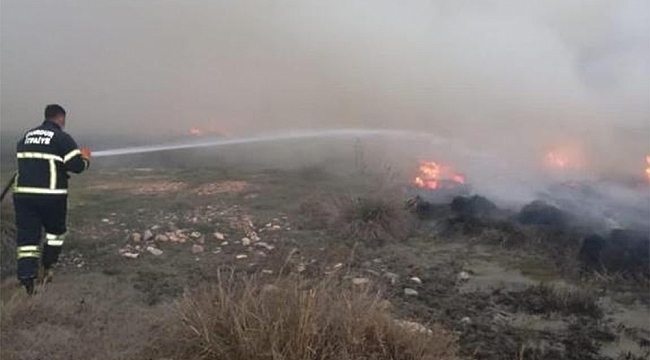 Burdur'da 50 dönüm arazi yandı, köylüler traktör ve tankerlerle su taşıdı