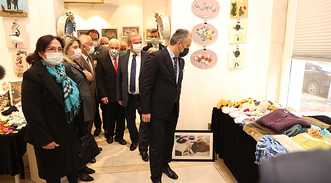 Bursa Büyükşehir Huzurevi sakinlerinden 'Ehil Eller Sergisi'
