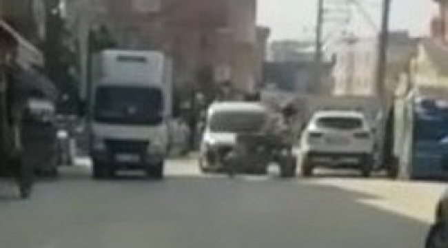 Bursa'da başıboş at arabası karşı yönden gelen otomobille çarpıştı
