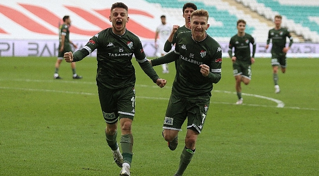 Bursaspor son15 dakikada 11 gol attı