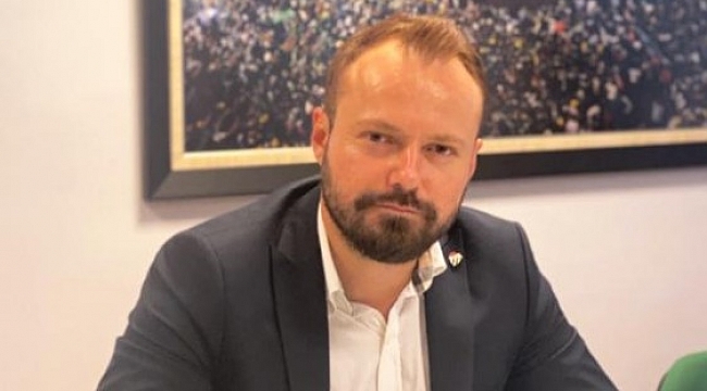 Bursaspor Yönetim Kurulu Üyesi Emir Akbayır'dan istifa açıklaması