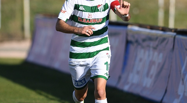 Bursasporlu futbolcular maaş göndermeli mesaj yayımladı