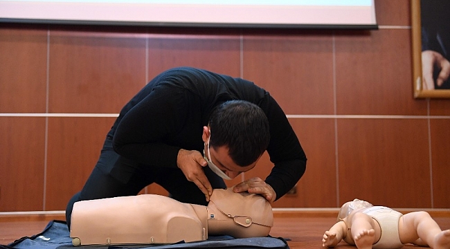 Büyükşehir Belediyesi personeli, İlk Yardım Eğitim Merkeziyle acil durumlara hazırlanıyor