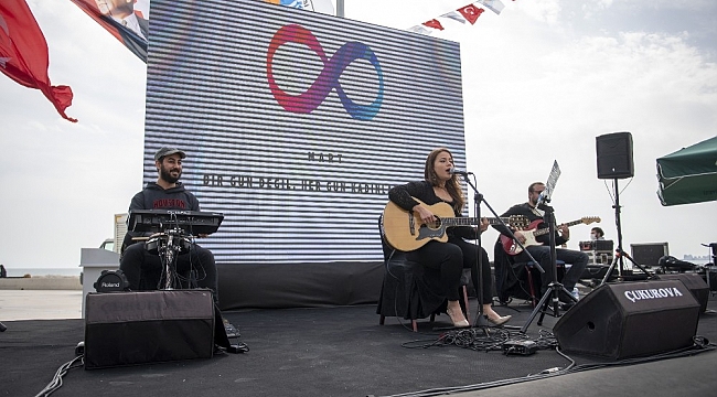 Büyükşehir Belediyesinden yerel sanatçılara destek