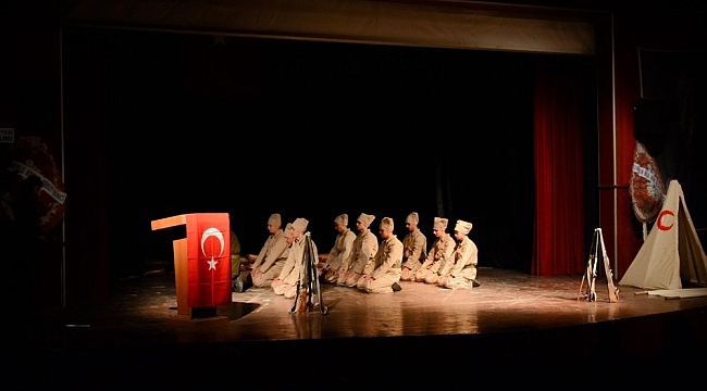 Çanakkale Zaferi'ni tiyatroya taşıdılar