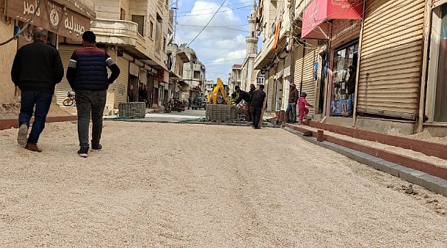 Cinderes'te rejim saldırılarında zarar gören yollar onarılıyor