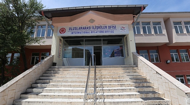Cumhuriyet üniversitesi bu alanda 2. Oldu