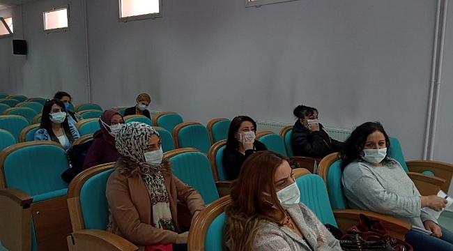 Doğumla ilgili sağlık çalışanlarına anne sütü ve emzirme eğitimi