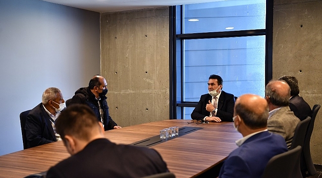 Dündar muhtarları dinliyor