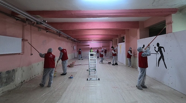 Bursa'da eğitimin gönüllü neferleri iş başında