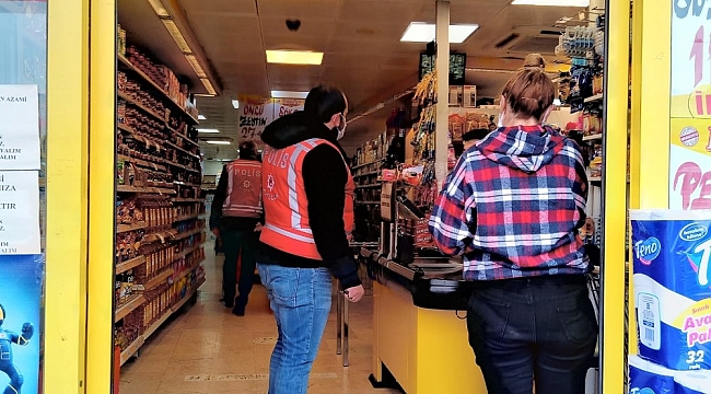 Ekiplerden sosyal mesafe ve maske denetimi