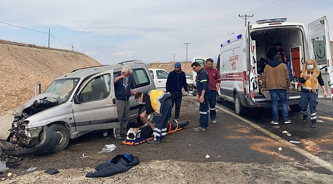Elazığ'da trafik kazası: 4'ü çocuk 8 yaralı