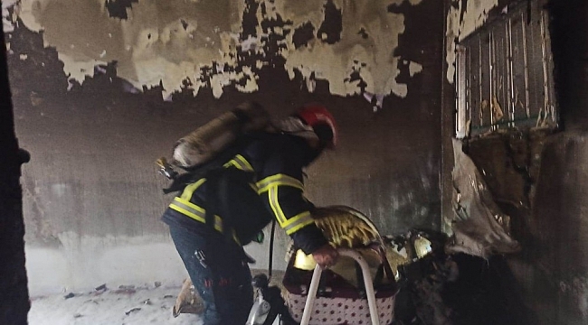 Elektrikli soba yüzünde çıkan yangın evi kül etti
