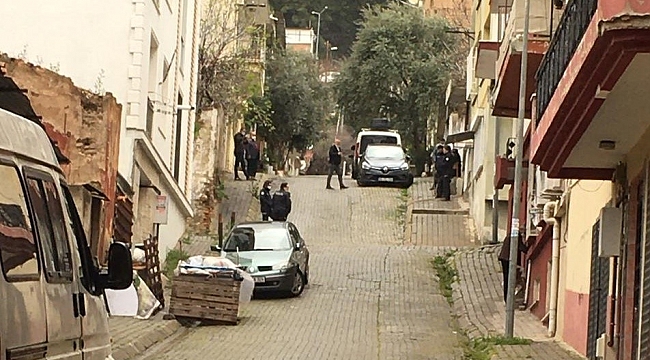 Emekli baş komiser banyoda ölü bulundu