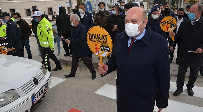 Ereğli'de 'Yayalar Kımızı Çizgimiz" etkinliği düzenlendi