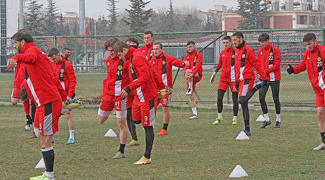Eskişehirspor'da Akhisarspor deplasmanı öncesi hazırlıklar tamamlandı