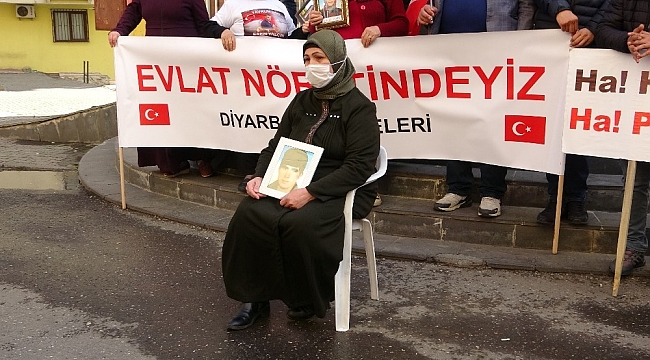 Evlat nöbetindeki ailelerin çığlığı Türkiye'yi sarmaya devam ediyor