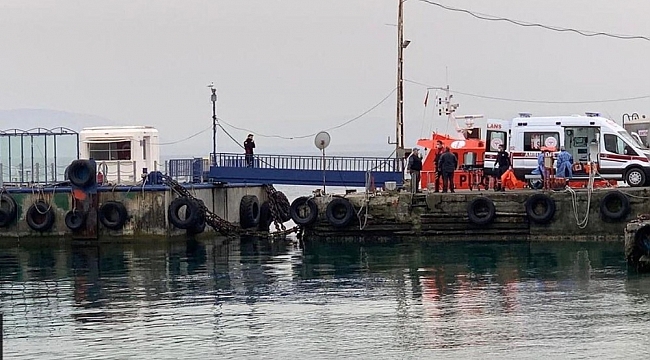 Feribottan düşen şahıs hastanede hayatını kaybetti