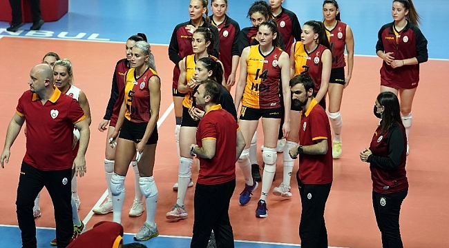 Galatasaray ikincilik madalyasını aldı