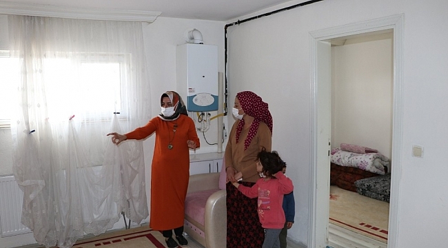 Gaziantep'te iki çocuğuyla sokakta kalan anneye yardım eli