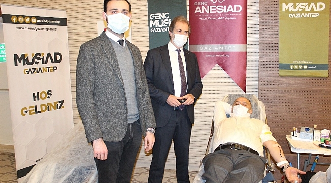 Gaziantepli iş adamlarından kan bağışı