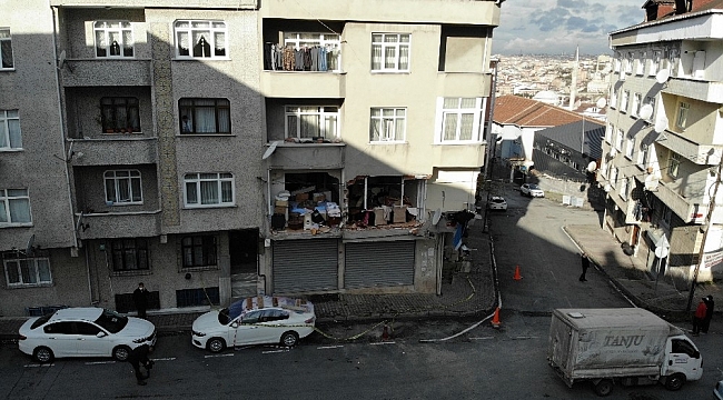 Gaziosmanpaşa'da patlamada hasar gören bina havadan görüntülendi