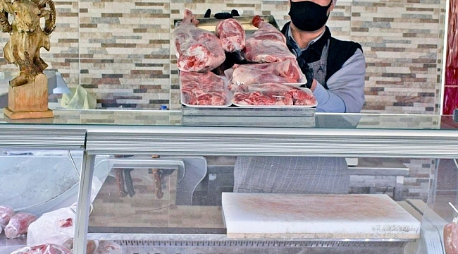 Gökçeadalı kasaplar sağlık kahramanları için çalışacak
